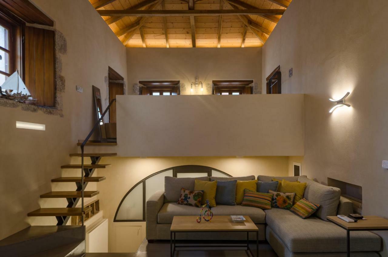 Panthemis Villa Leonidio Exterior photo